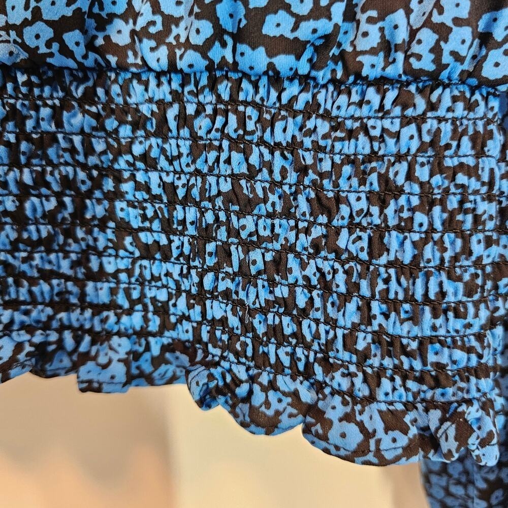 Who What Wear Blue Black Flower Ditsy Long Sleeve Blouse Collared Size Large - Picture 8 of 10